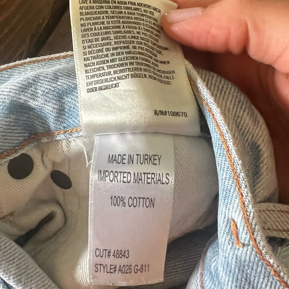 Agolde Parker high rise cutoff short! Size 25 in great condition! - Picture 4 of 4